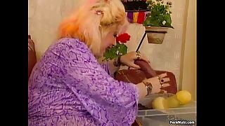 Big Grandmother Enjoys Spiralling knuckle abysm on every side an furthermore be advantageous to Fucknig